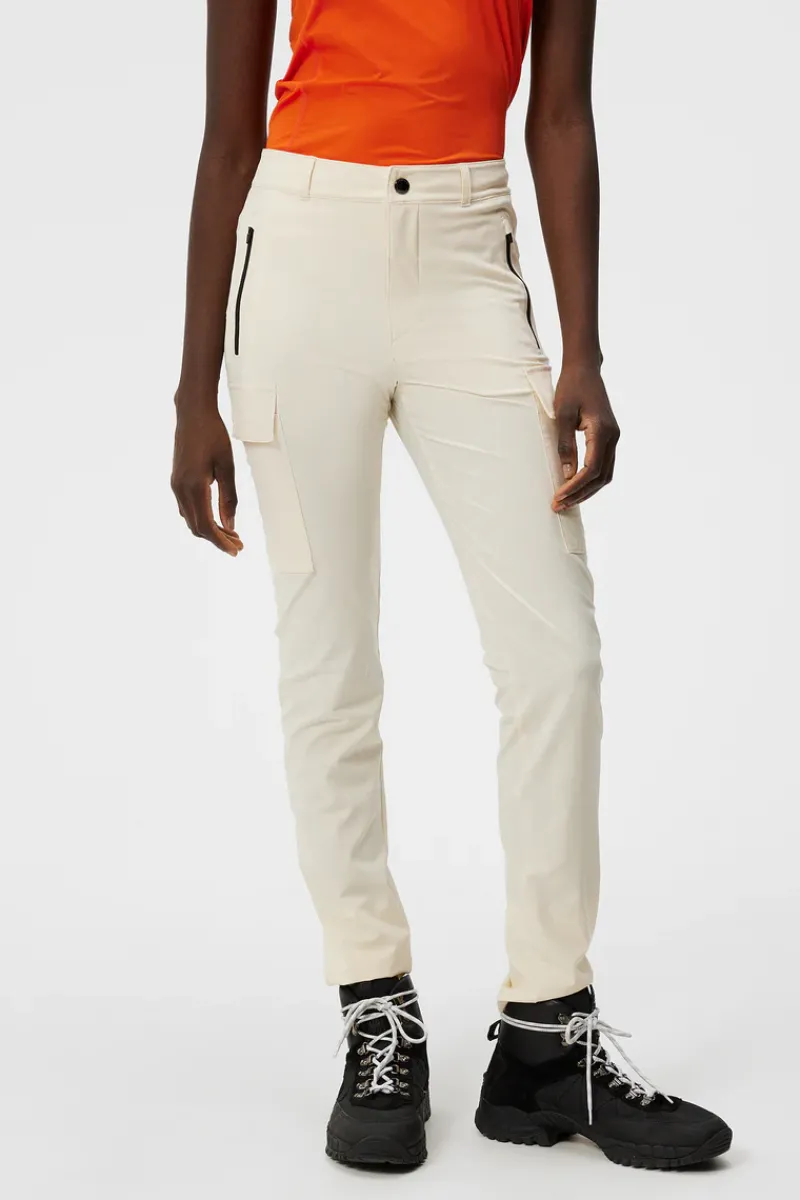Anya Pant|J.Lindeberg Online